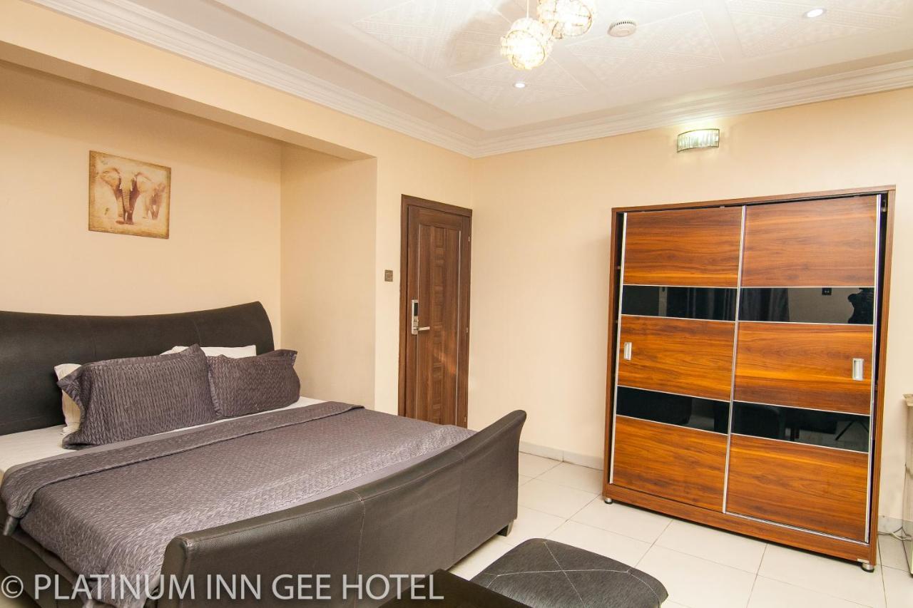 Platinum Inn Gee Hotel Suru Lere Exteriér fotografie