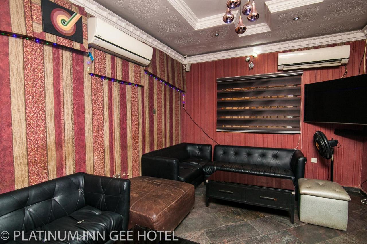 Platinum Inn Gee Hotel Suru Lere Exteriér fotografie