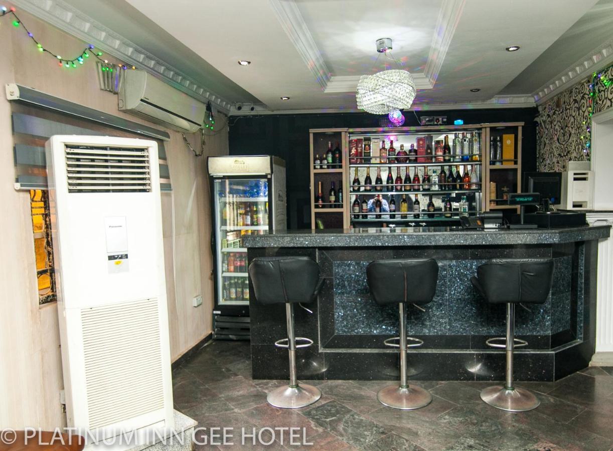 Platinum Inn Gee Hotel Suru Lere Exteriér fotografie