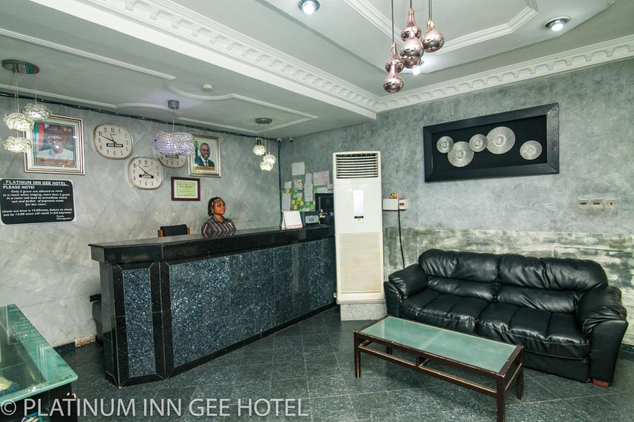 Platinum Inn Gee Hotel Suru Lere Exteriér fotografie