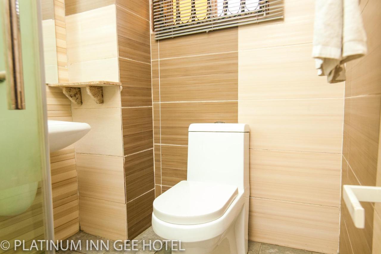 Platinum Inn Gee Hotel Suru Lere Exteriér fotografie